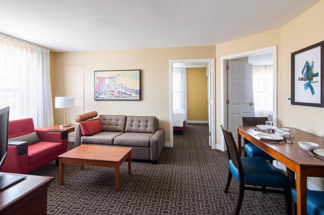 Towneplace Suites Los Angeles Lax Manhattan Beach Хоторн Екстериор снимка