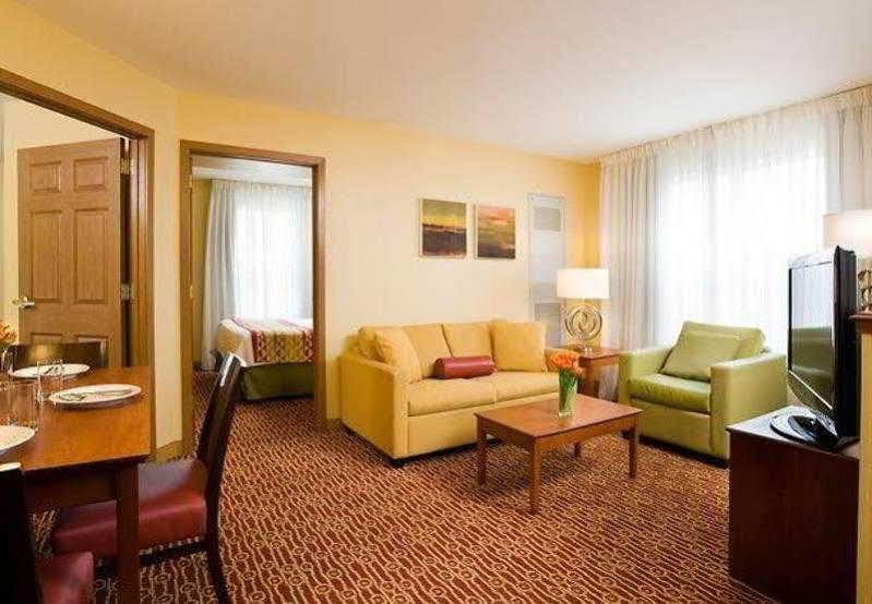 Towneplace Suites Los Angeles Lax Manhattan Beach Хоторн Екстериор снимка